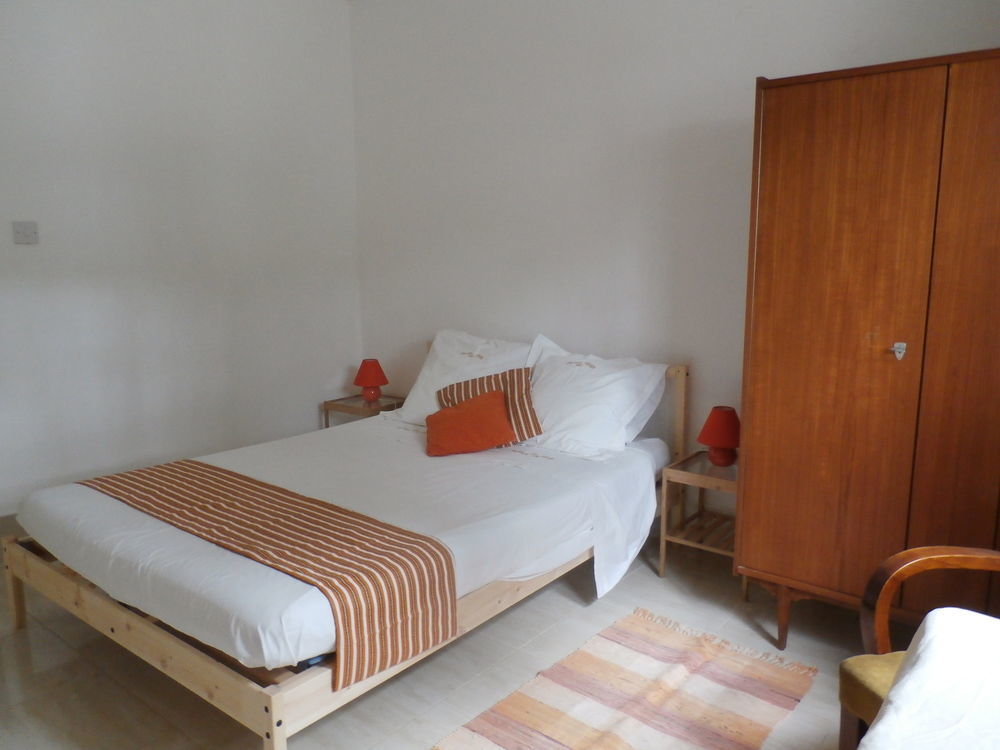 B & B Villa Calliandra Bijilo 外观 照片