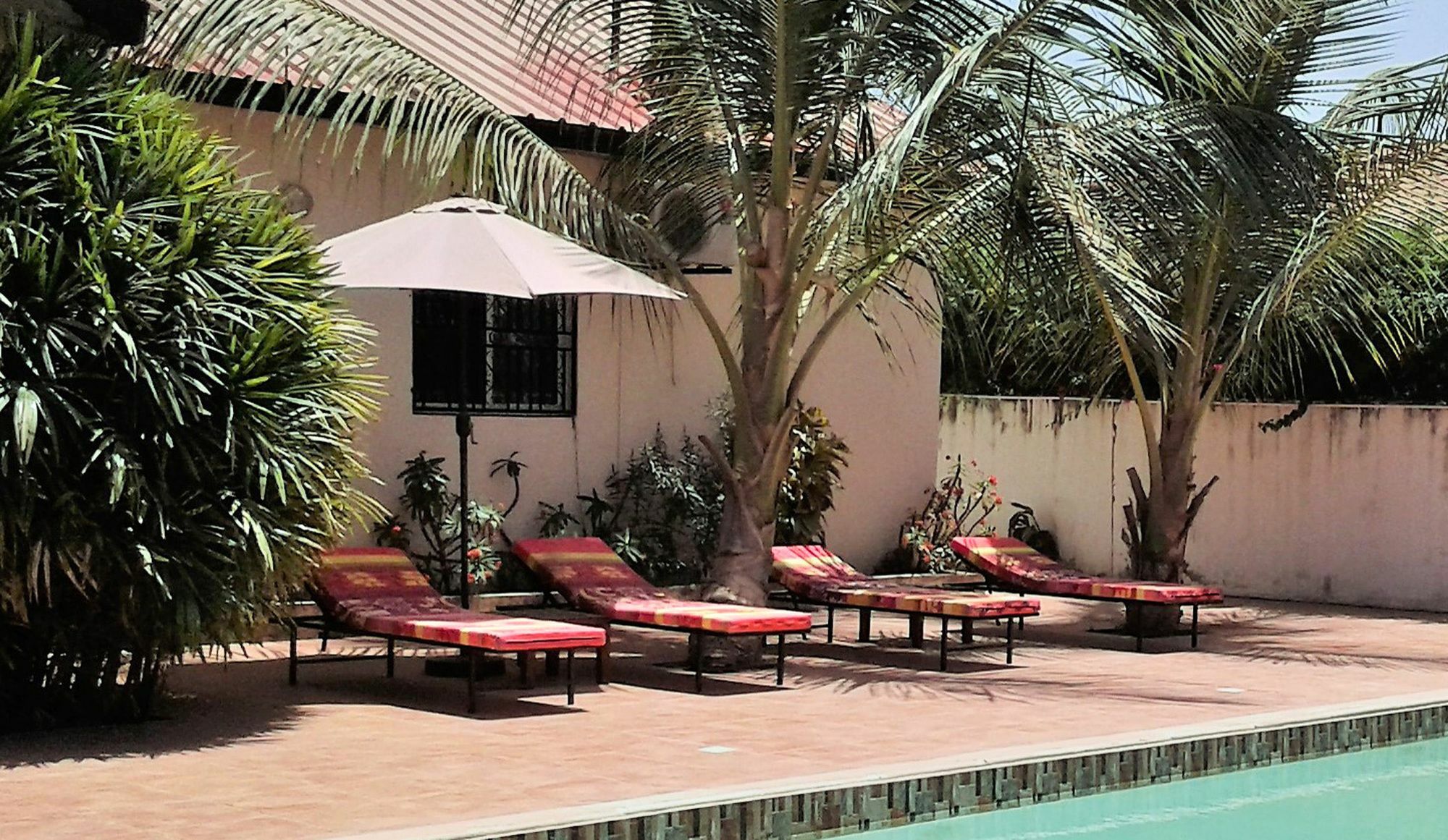 B & B Villa Calliandra Bijilo 外观 照片