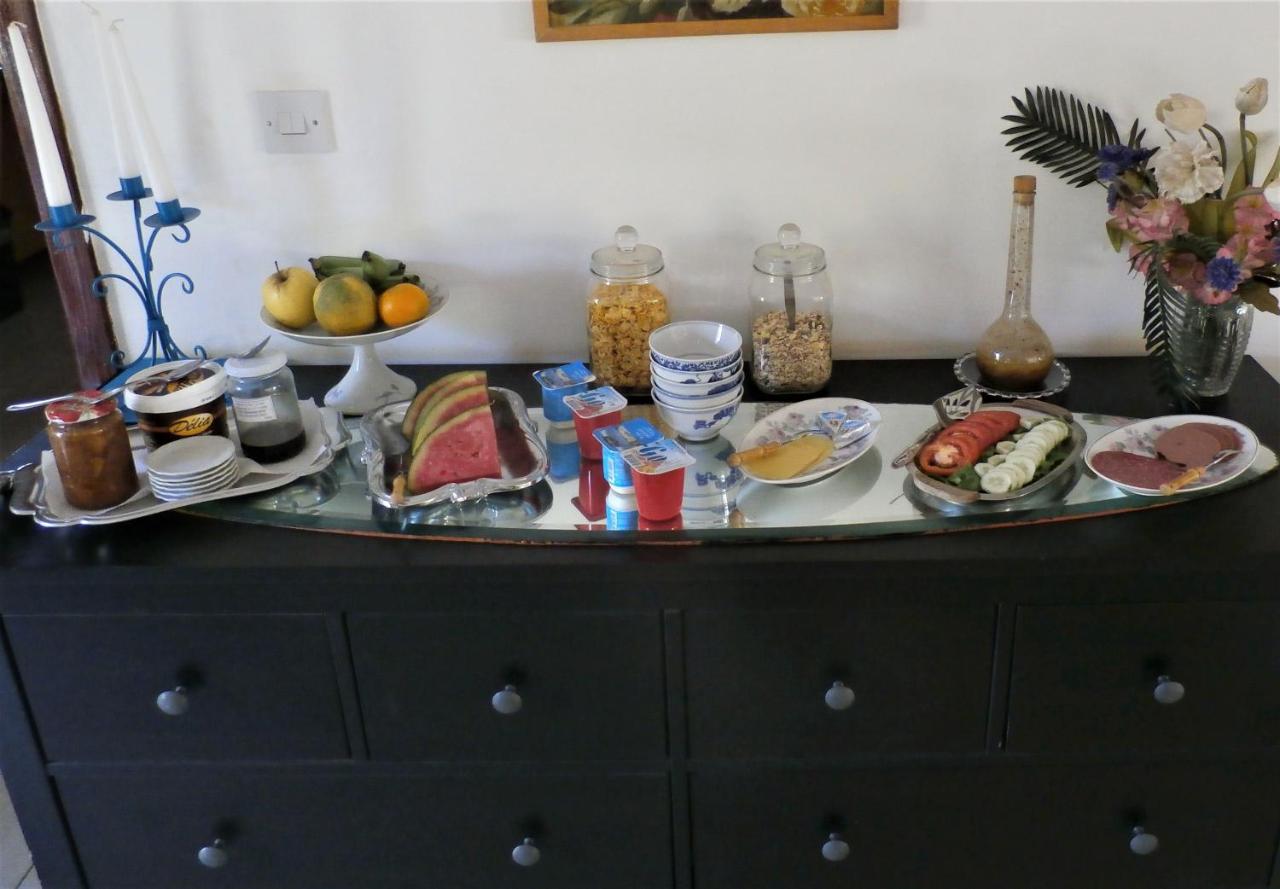 B & B Villa Calliandra Bijilo 外观 照片
